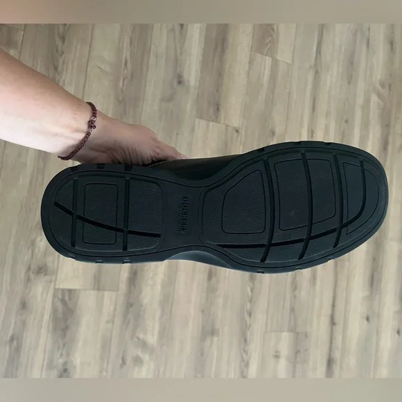 Dockers Black Leather Oxfords - Picture 5 of 6